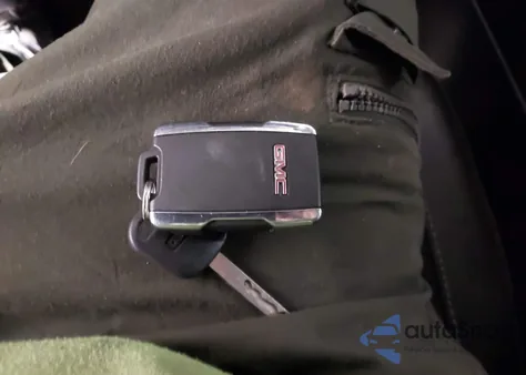 2015 GMC Sierra 1500 Denali z USA, uszkodzony, nr VIN 3GTU2WEC5FG189072